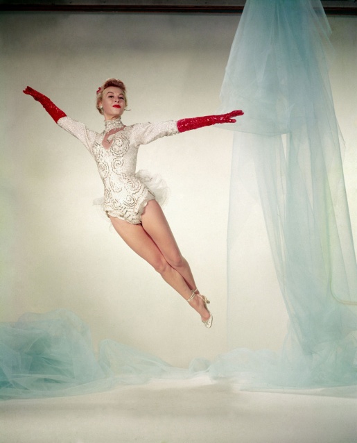 annex-vera-ellen-white-christmas_01