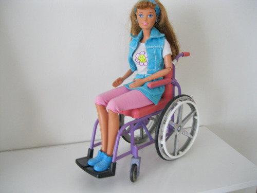 barbie crutches and wheelchair